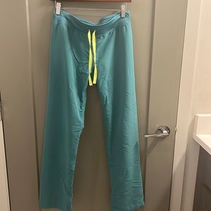 FIGS blue/green scrub pants size XS